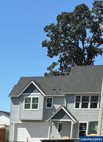 Parkway Dr Ne, Salem, OR 97305