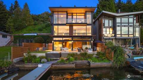 Lakehurst Lane Se, Bellevue, WA 98006