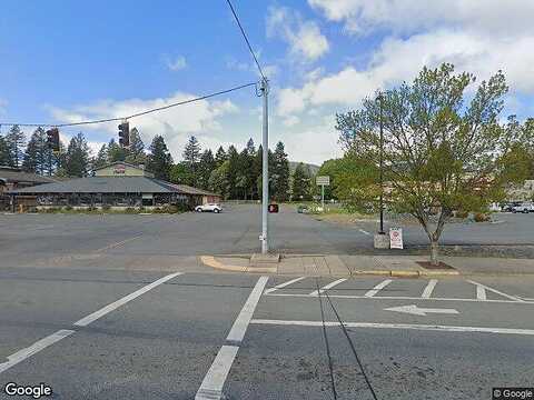 Cascade Loop Unit 8, Cave Junction, OR 97523