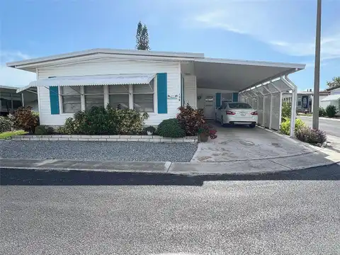 Royal Palm Circle, Largo, FL 33778
