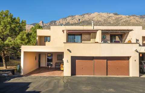 795 TRAMWAY Lane NE, Albuquerque, NM 87122