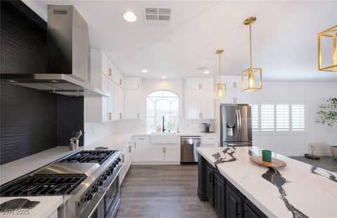 10658 Salmon Leap Street, Las Vegas, NV 89183