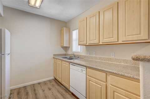 8000 W Badura Avenue, Las Vegas, NV 89113