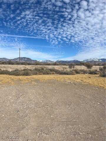 991 S Hart Street, Pahrump, NV 89048