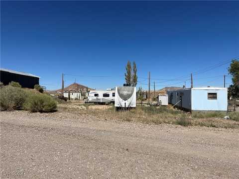711 E Crook Avenue, Goldfield, NV 89013