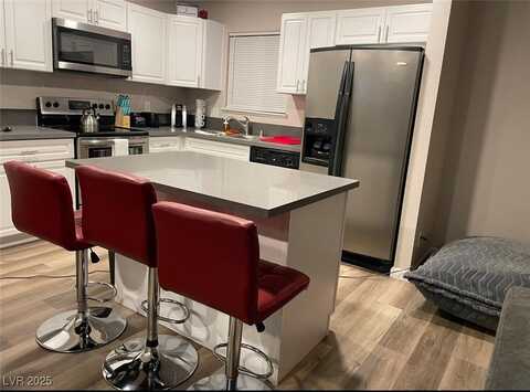 6401 Evergreen Avenue, Las Vegas, NV 89107