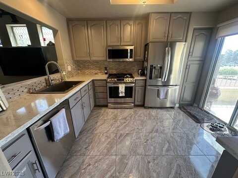 9816 Villa Ridge Drive, Las Vegas, NV 89134