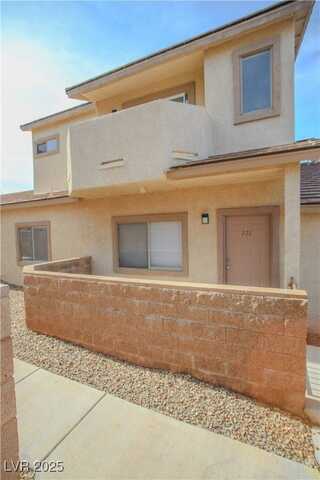 2050 N Los Feliz Street, Las Vegas, NV 89156