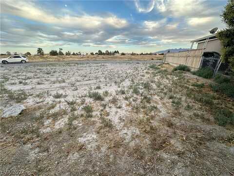30 W Comstock Circle, Pahrump, NV 89048