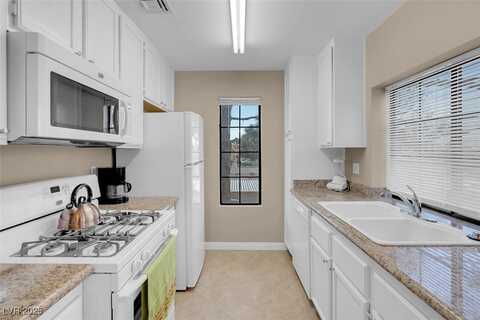 4861 S Torrey Pines Drive, Las Vegas, NV 89103