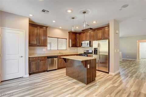 674 NEWQUAY Court, Las Vegas, NV 89178
