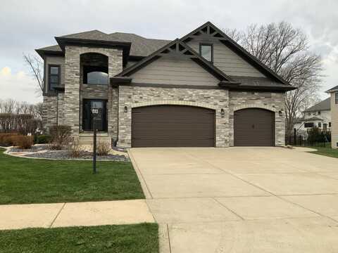 2095 S Feather Rock Drive S, Crown Point, IN 46307