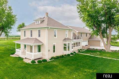 31506 Pioneer Trail, Treynor, IA 51575