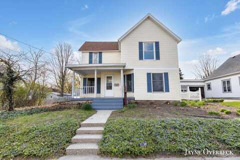 924 S Bridge Street, Belding, MI 48809