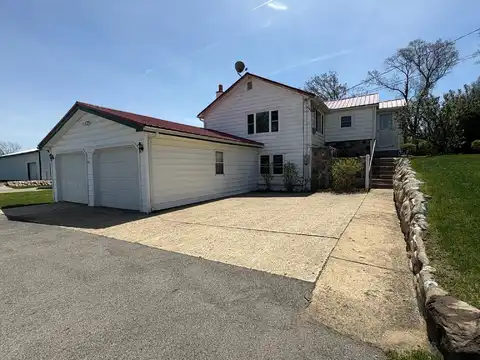 66475 N Centerville Road, Sturgis, MI 49091