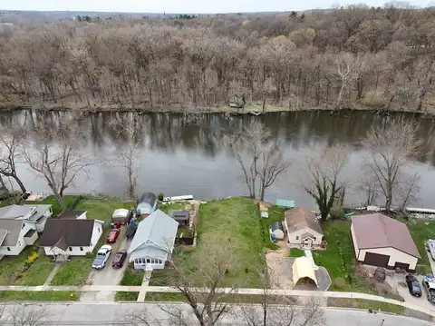 22 River Street, Niles, MI 49120