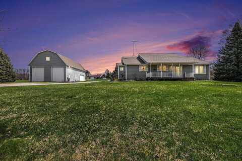 12102 Berrigan Avenue NE, Cedar Springs, MI 49319