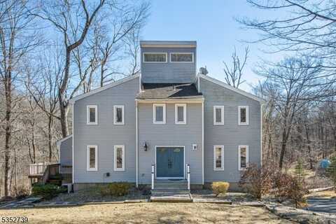 255 E Mountain Rd, Sparta, NJ 07871