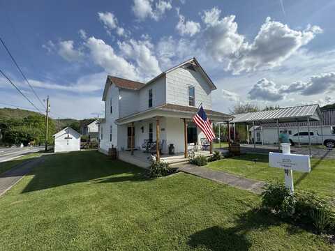 225 Walker Street, Ronceverte, WV 24970