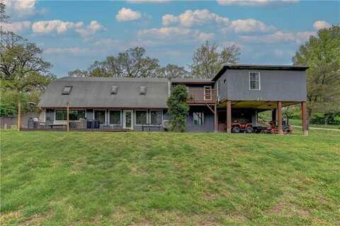 2221 S Crenshaw Road, Independence, MO 64057
