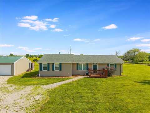 7226 E State Route F Highway, Cowgill, MO 64637