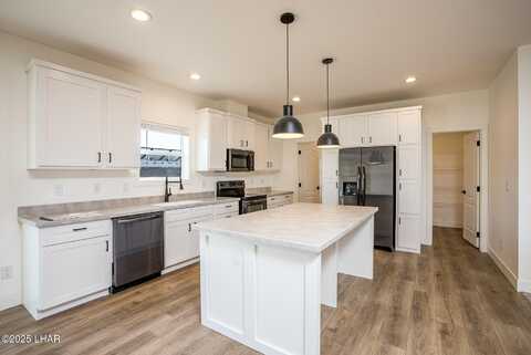 1556 Catherine Dr, Lake Havasu City, AZ 86404