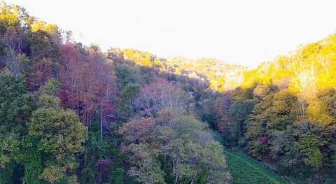 305 Moores Branch Road, Booneville, KY 41314