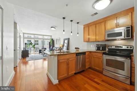 888 N QUINCY ST #1307, ARLINGTON, VA 22203