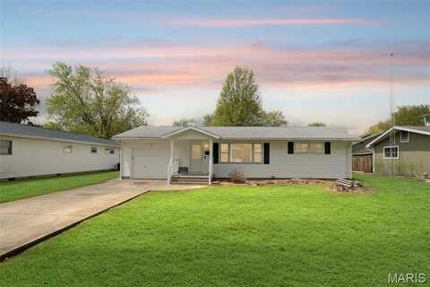 1711 N Van Buren Street, Litchfield, IL 62056