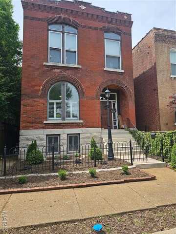 1537 Vail Place, Saint Louis, MO 63104