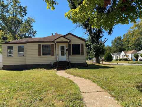 7420 Pleaseway Drive, Saint Louis, MO 63136