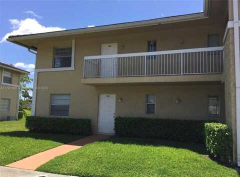 10106 Twin Lakes Dr, Coral Springs, FL 33071
