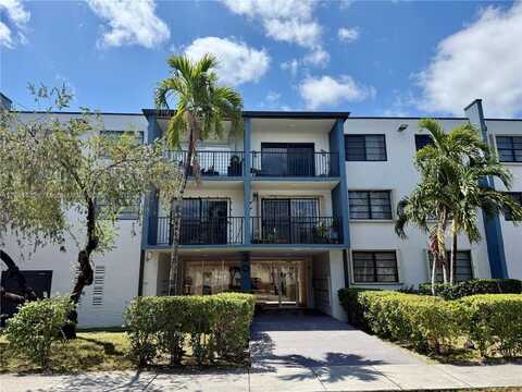 30 E 39th St, Hialeah, FL 33013