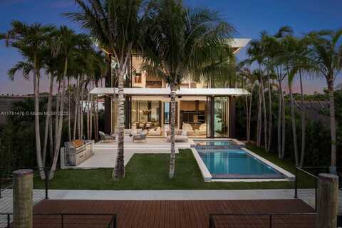 701 86th St, Miami Beach, FL 33141