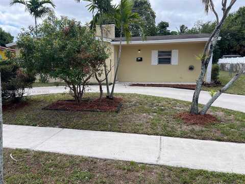 4410 NW 30th Ct, Lauderdale Lakes, FL 33313