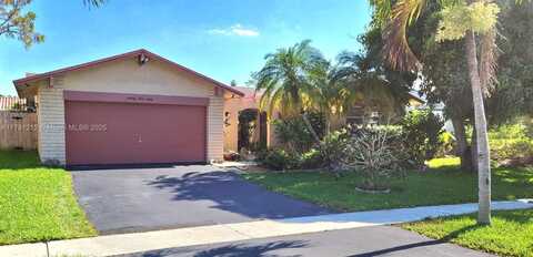 9360 NW 42nd Ct, Sunrise, FL 33351