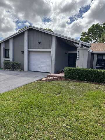 13686 SW 116th Ln, Miami, FL 33186
