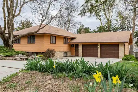 1820 Denholm Drive, Manhattan, KS 66503
