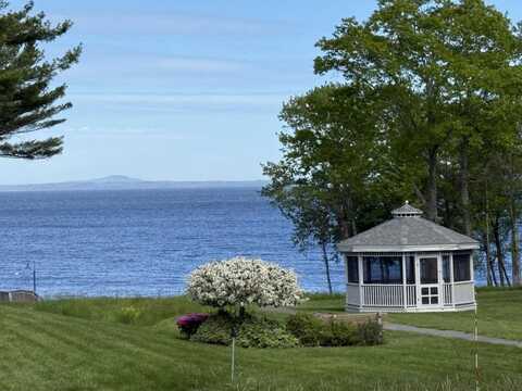 91 Dockside Lane, Belfast, ME 04915