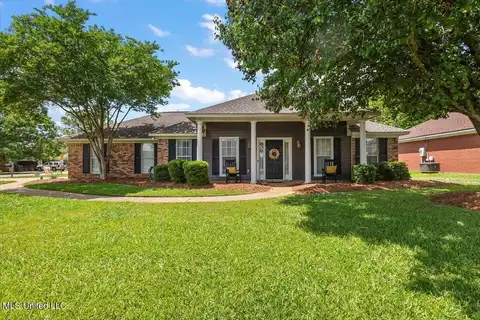 221 Holmar Drive, Brandon, MS 39047