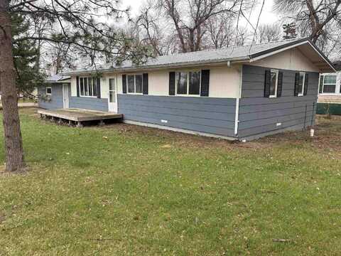 180 Rose St, Makoti, ND 58756