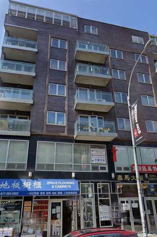 41-42 College Point Blvd, Flushing, NY 11355
