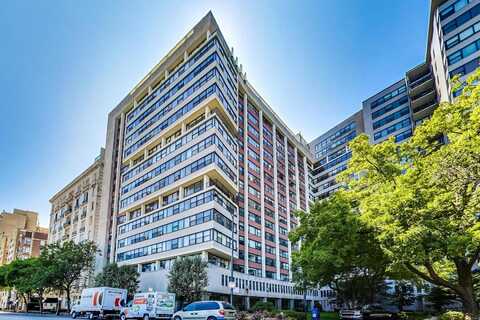 3420 N Lake Shore Drive, Chicago, IL 60657