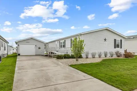 23007 S BALMORAL Drive, Frankfort, IL 60423