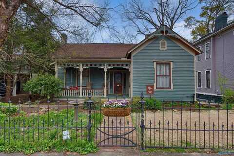 125 Walker Avenue NE, Huntsville, AL 35801