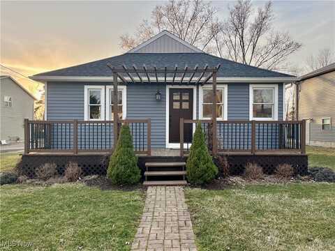 533 Lee Lore Lane, Chippewa Lake, OH 44215