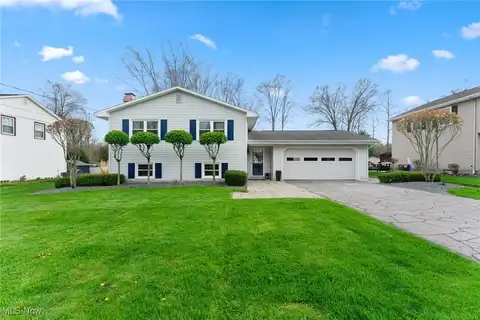649 Wendemere Drive, Hubbard, OH 44425