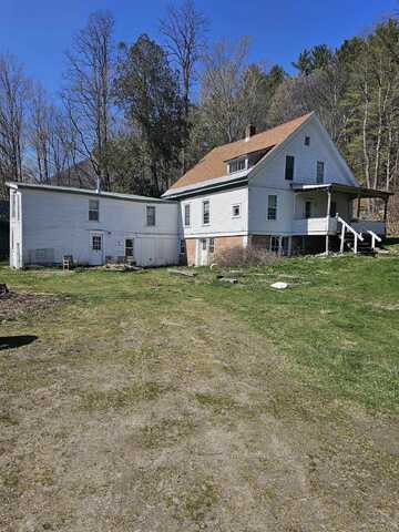 30 River Road, Arlington, VT 05250