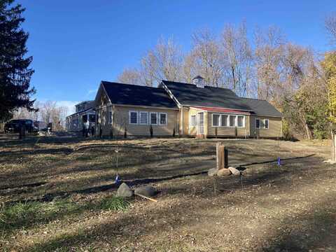 62 Hathaway Inn Drive, Saint Albans, VT 05481