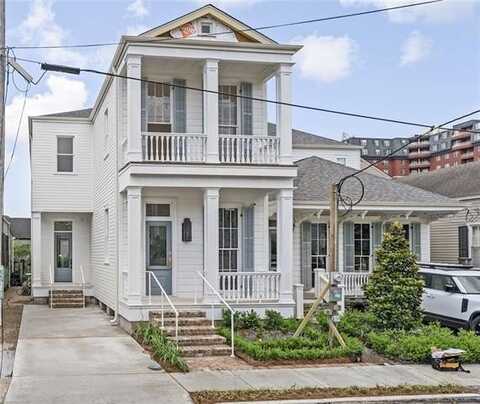 7104 COLISEUM Street, New Orleans, LA 70118